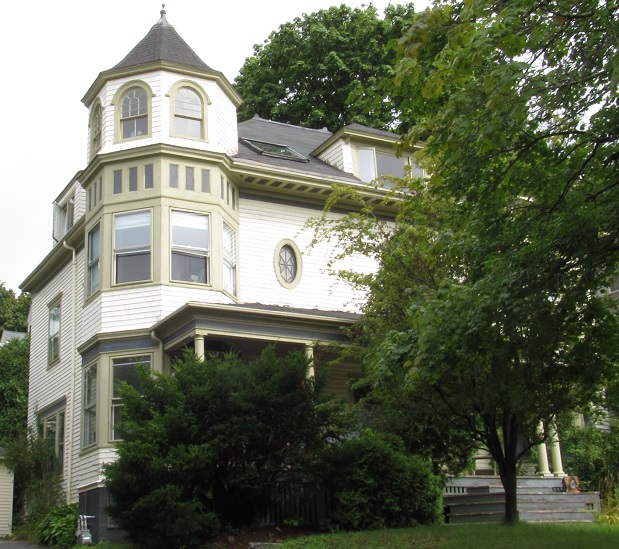 Heading east from 380 Danforth to 308 Danforth.