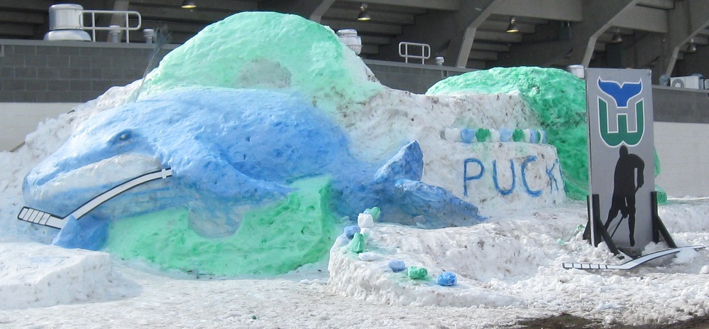 Pucky and Sonar the CT Whale mascots